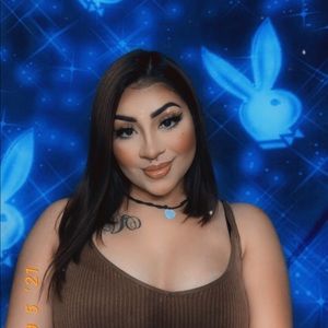 Meet your Posher, Isabel